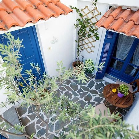 Aquarella-Stylish Veranda Apartment In Centre Of Poros Town Exterior foto