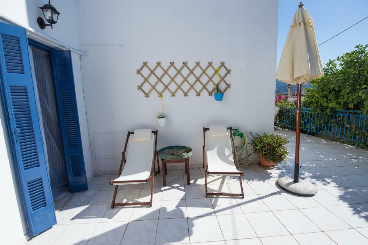 Aquarella-Stylish Veranda Apartment In Centre Of Poros Town Exterior foto