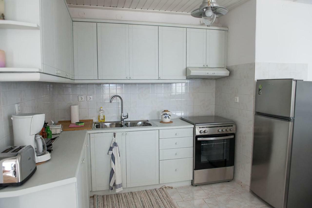 Aquarella-Stylish Veranda Apartment In Centre Of Poros Town Exterior foto