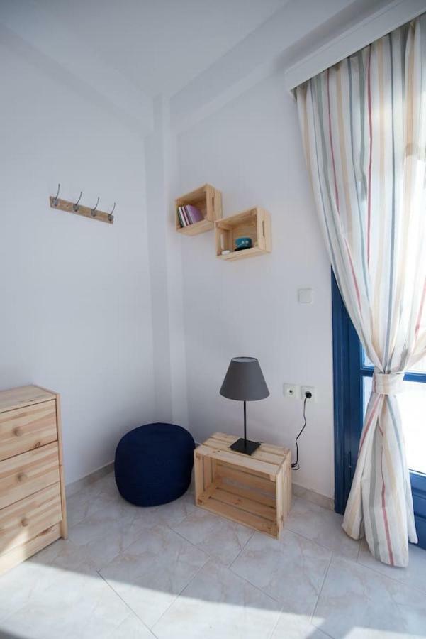 Aquarella-Stylish Veranda Apartment In Centre Of Poros Town Exterior foto