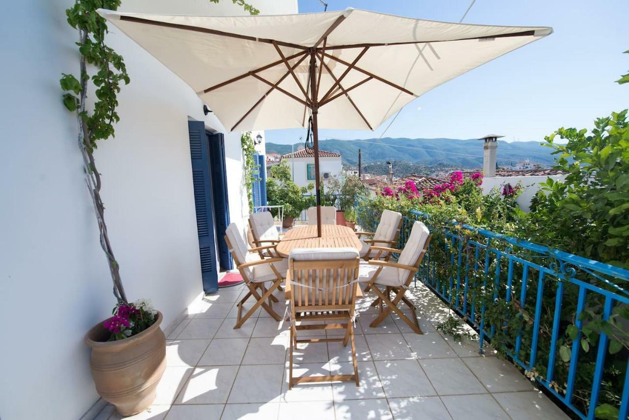 Aquarella-Stylish Veranda Apartment In Centre Of Poros Town Exterior foto